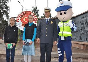 Yıldız ödül dağıttı
